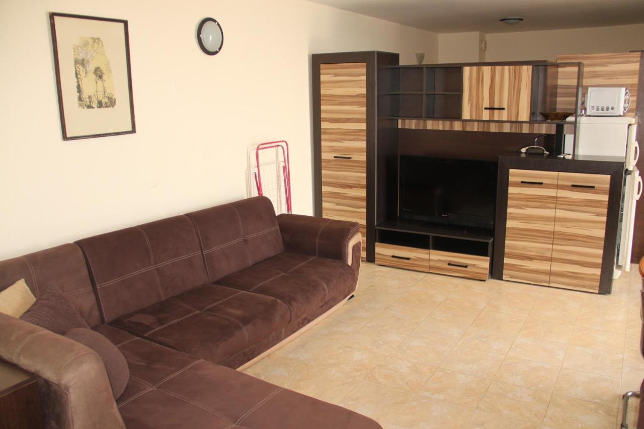 Ivtour Apartments In Yalta Complex Złote Piaski Zewnętrze zdjęcie