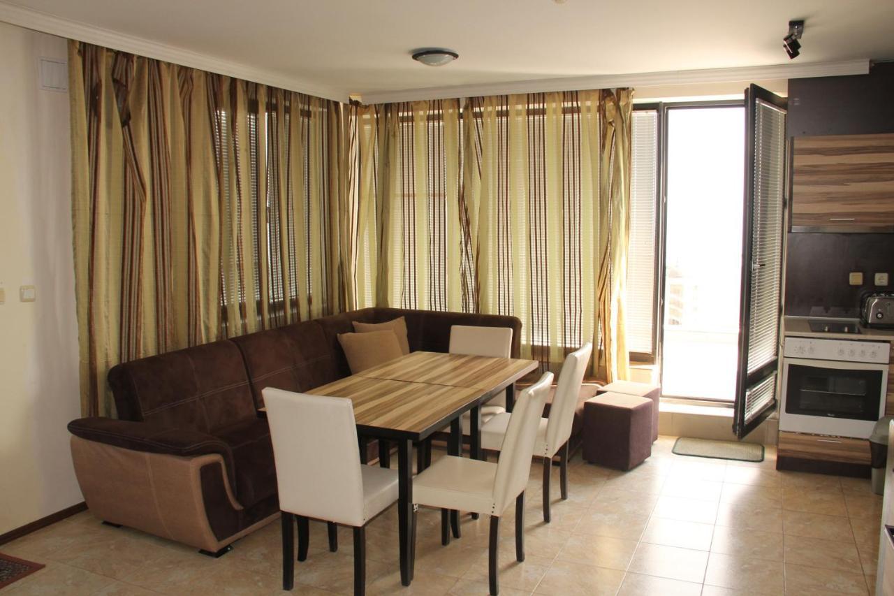 Ivtour Apartments In Yalta Complex Złote Piaski Zewnętrze zdjęcie