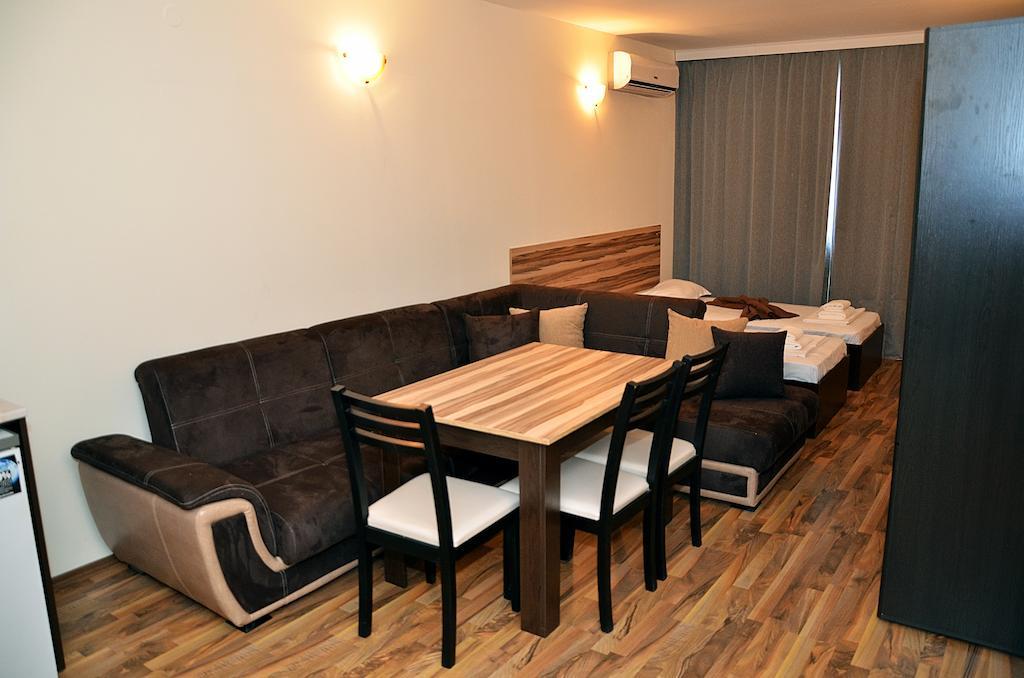 Ivtour Apartments In Yalta Complex Złote Piaski Pokój zdjęcie